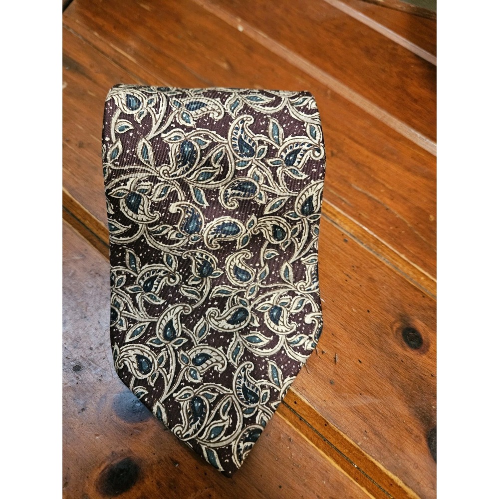 Tommy Hilfiger Vintage Tie Mens 100% Italian Silk Paisley Design 60 Inch
